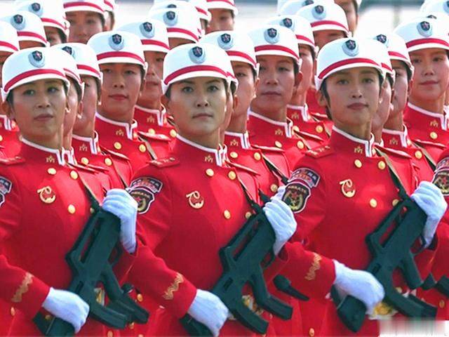 中国05式微声冲锋枪,誉为特种兵专属枪,微声效果相当出色!