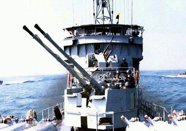 双57mm舰炮