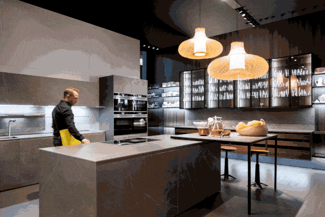 橱柜 厨房 家居 设计 装修 639_426 gif 动态图 动图