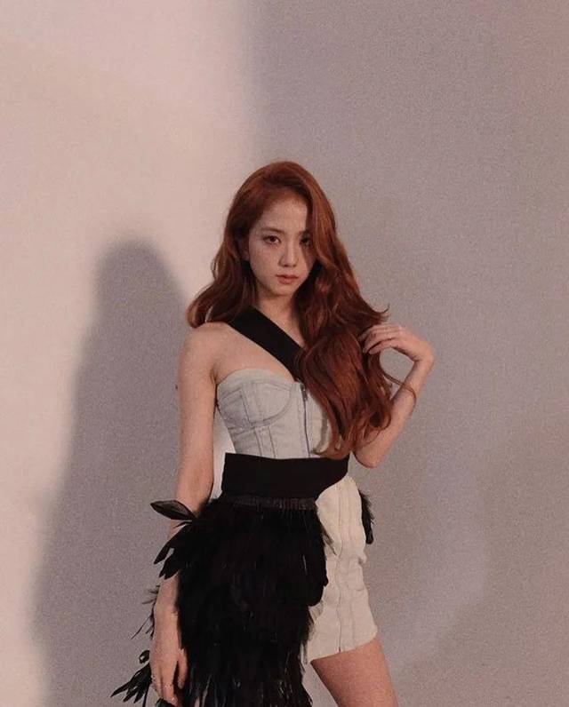 blackpink 门面担当 jisoo!