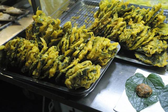 不只烤猪眼,广西街头美食实在太野了