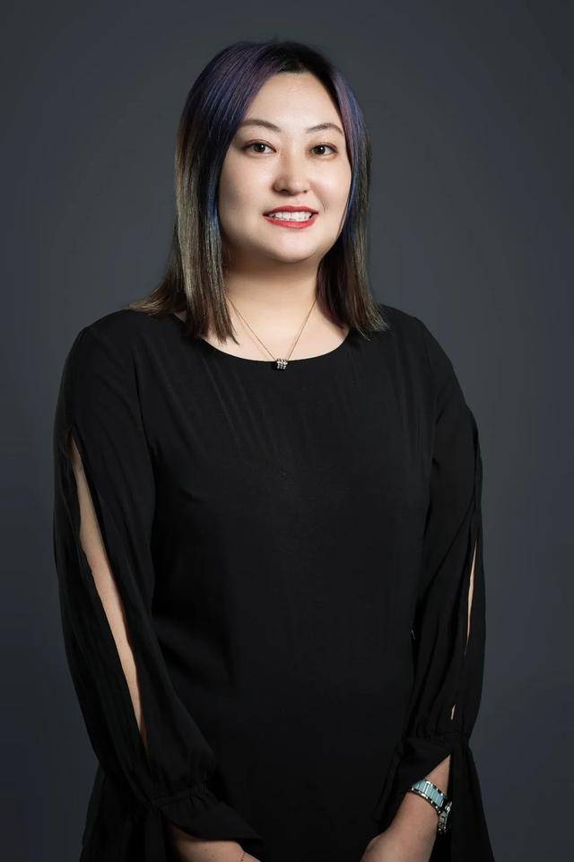 曾瑶 博士 北大附中校长助理,国际部副院长