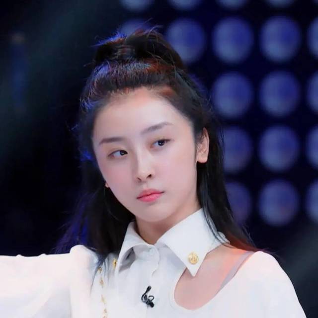 学学赵小棠的高马尾!