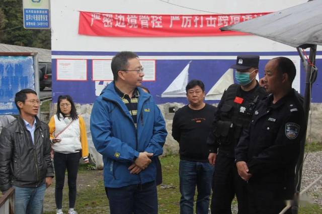 治庸·安边丨怒江州常务副州长柴万宏到福贡县督导检查近期境外疫情