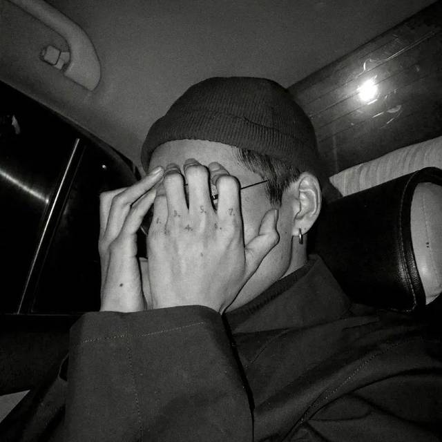 男生头像如何判断男生是喜欢你还是把你当兄弟?