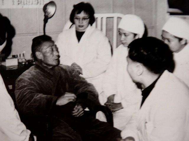 吴咏湘病逝后,把自己所有的存款都作为党费上交,遗体也捐赠给了国家.