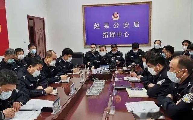 近日,赵县公安局在这个村成功抓获一名历年逃犯.