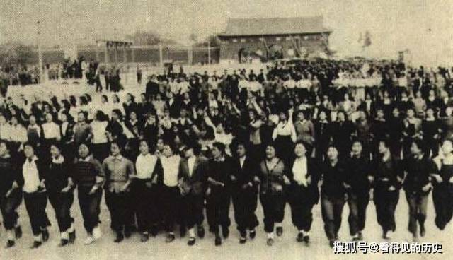 老照片 1950年五四青年节 北京天安门前盛大庆祝仪式