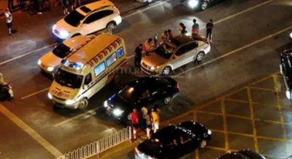 高速严重车祸,小车上5人死亡!