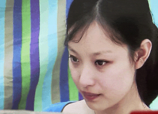 周冬雨,真狠,真辣,真无辜._手机搜狐网