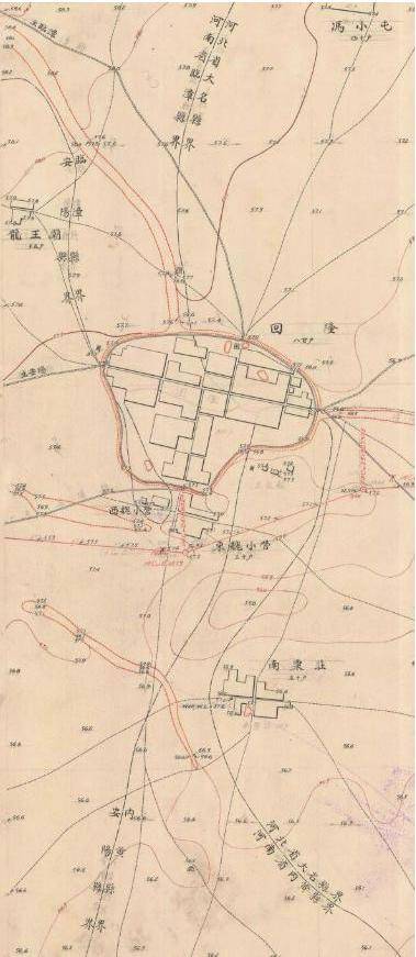 上个世纪60年代卫星地图上的回隆镇,红线为参考民国时期地图所标