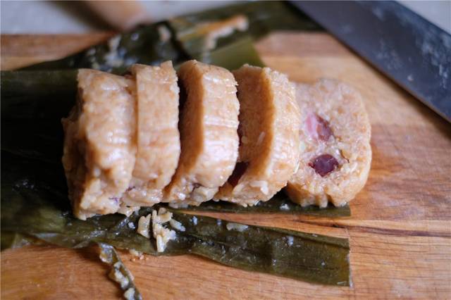 咸蛋黄虾仁豆腐汤 煎粽子,轻松安排一餐饭