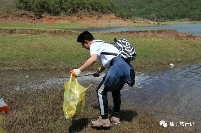 你为什么要捡垃圾?一场活动,告诉你公益的心理