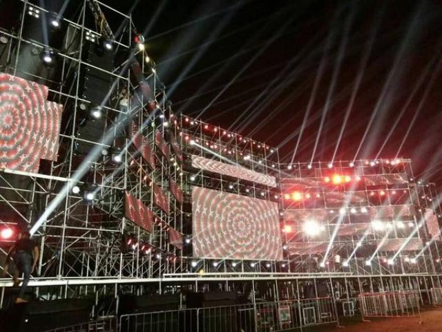 四川希望汽车职业学院2017大型明星演唱会准