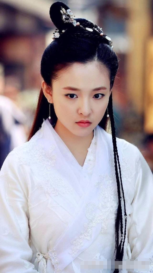 《上古情歌》中吴倩再次美出新高度,小表情没谁了