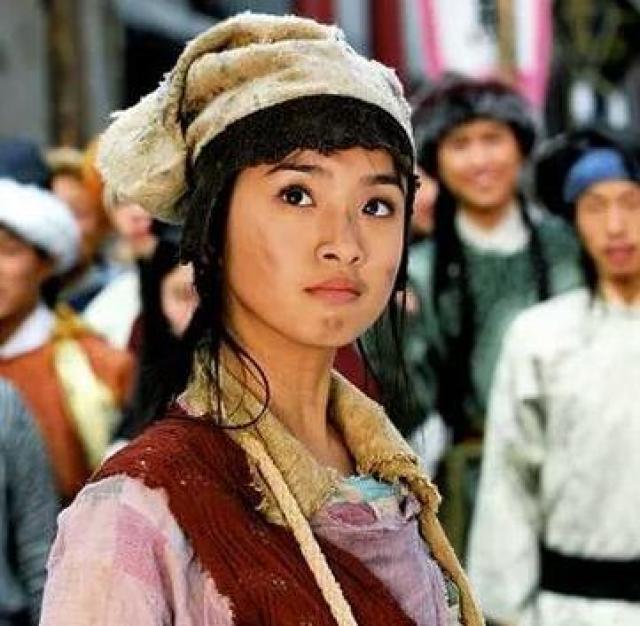 今天妹妹就带大家来看一看女明星扮乞丐哪家强