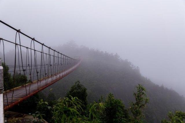 活佛济公的鞋不知何时遗落在玉苍山?