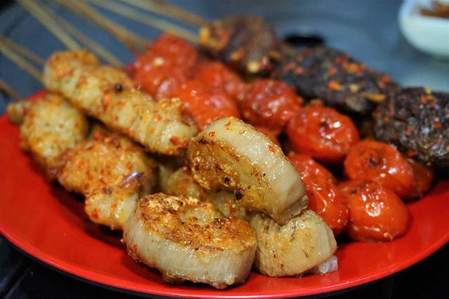 在昆明,当丘北辣子遇见文山烧烤,完美!-美食频道-手机搜狐