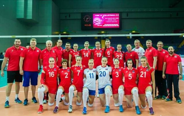 这场比赛从双方阵容来说,俄罗斯女排改变太多,队员普遍身高不高而且