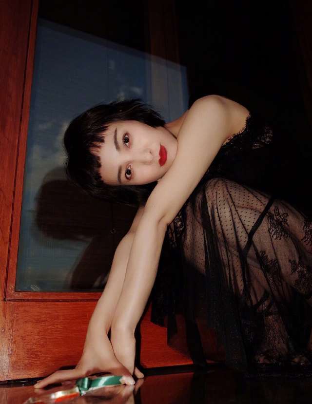 吴昕短发发型图片 新晋短发女神一枚