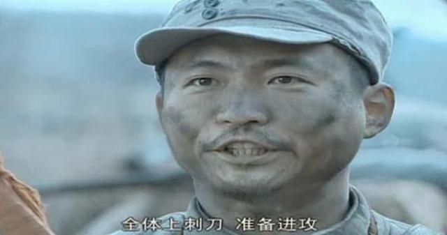 这个人就是独立团一营营长张大彪,此人堪称李云龙手下一员虎将,外表