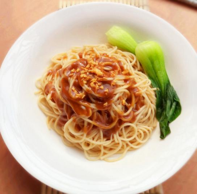 齴