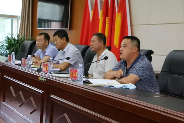 县卫计局领导来店塔镇宣讲健康扶贫政策