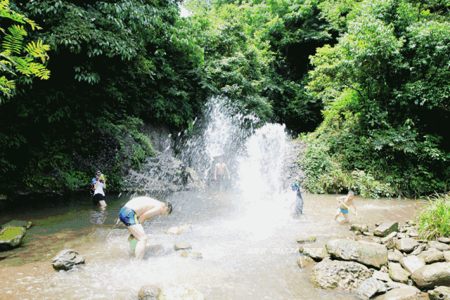 成都户外:成都最大的瀑布群,感受纯天然淋浴,-旅游