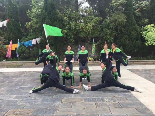 孝感市锦绣同升国际幼儿园户外拓展训练圆满结