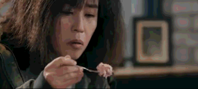 《橘子果酱》里那个不爱说话,不爱笑,一直隐藏吸血鬼身份的转学生白