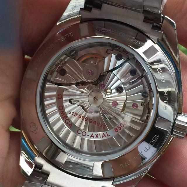 kw厂欧米茄海马大黄蜂对比