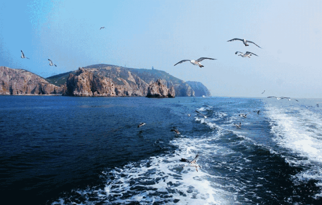 壁纸 桌面 640_407 gif 动态图 动图