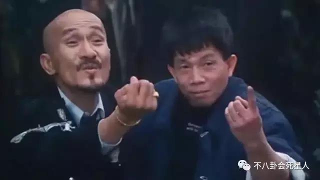 最佳拍档光头佬,演技不输许冠杰,退圈炒股险跳楼