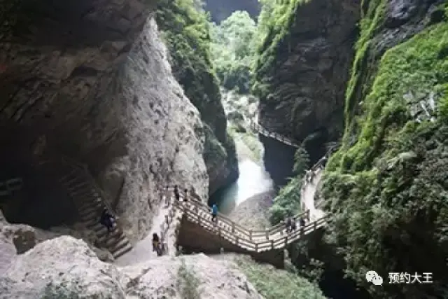 重庆避暑武隆天坑,龙水峡地缝,住农家乐