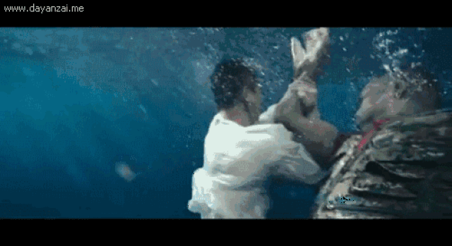 吴京用命拍出来的《战狼2》彻底燃爆了我的爱国心