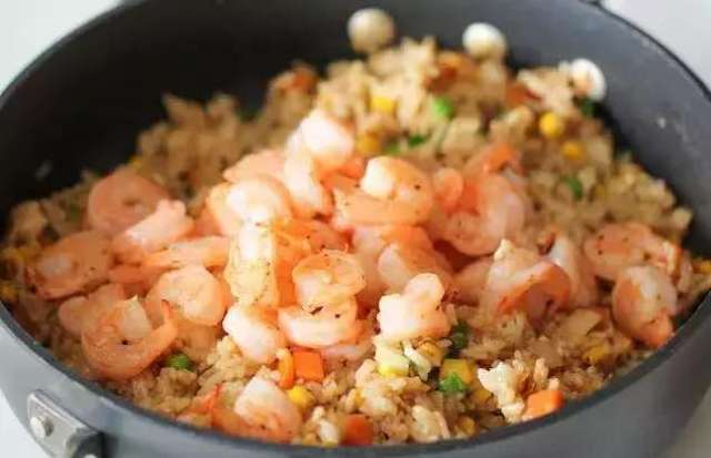 小孩子做蛋炒饭简单的 92b90ceb7a584266befbc8e913c3ab00.jpeg