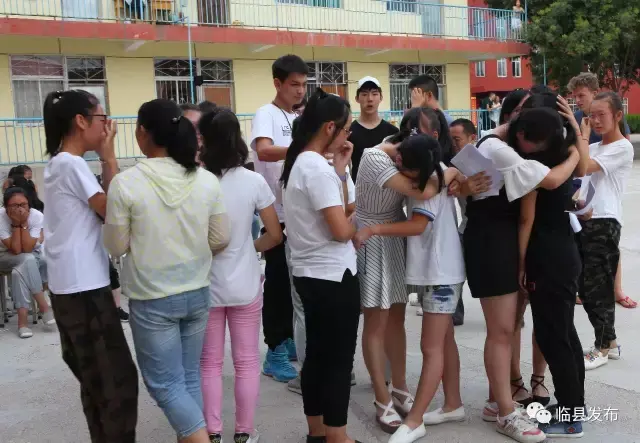 德,英,美,加拿大四国留学生在临县初中白文支教设计教程单页ps图片