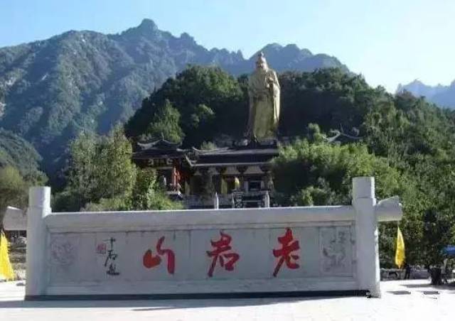 在河南不乏有许多旅游胜地,今天小编给大家介绍在河南这十大自然风景