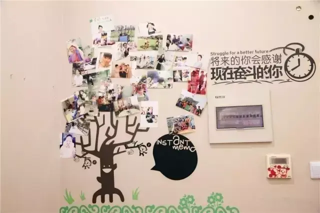 美容店面活动黑板报