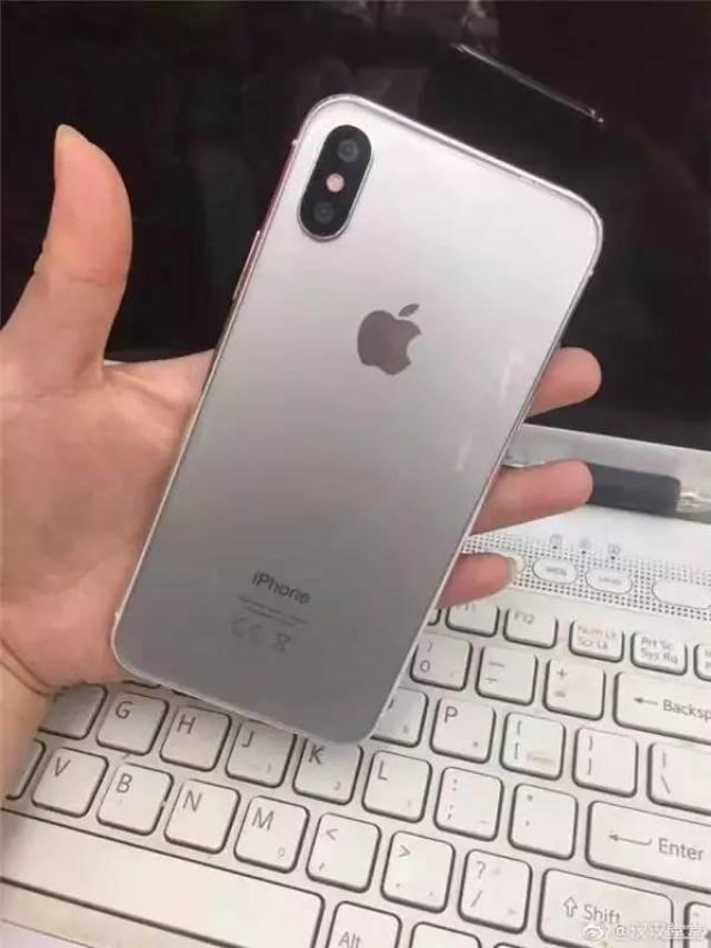 最新的打样设计 曝光的iphone8采用了银色的外观配色