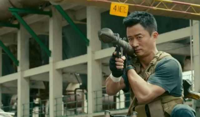 战狼2 拍摄期间 吴京差点挂掉了 够狠的!