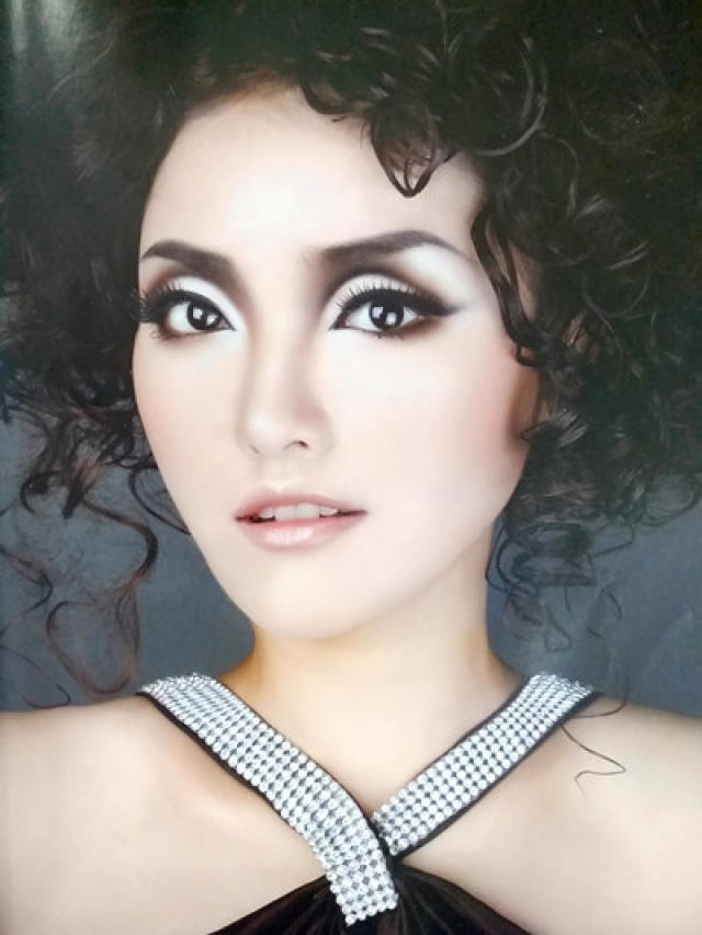 眼影的画法_图解8种最时尚的眼影画法