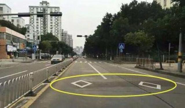 由于隧道环境复杂,这样的标线会提醒我们减速,以免发生不必要的麻烦
