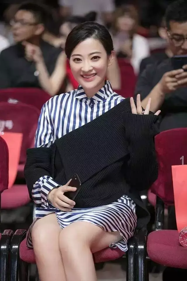 被渣男出轨,梅婷暴瘦30斤重回美貌巅峰!