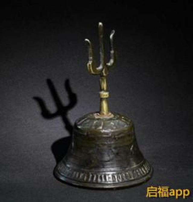 道教法事斋醮科仪中必备的道教法器——三清铃