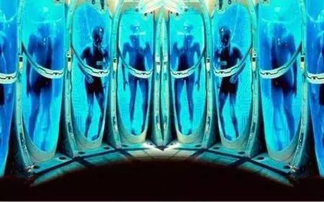 冷冻人复活:她一觉睡到3017年,睁眼一看