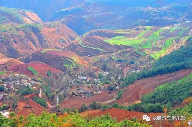 东川红土地位于云南省昆明市东川区红土地镇花沟村和花石头村为中心