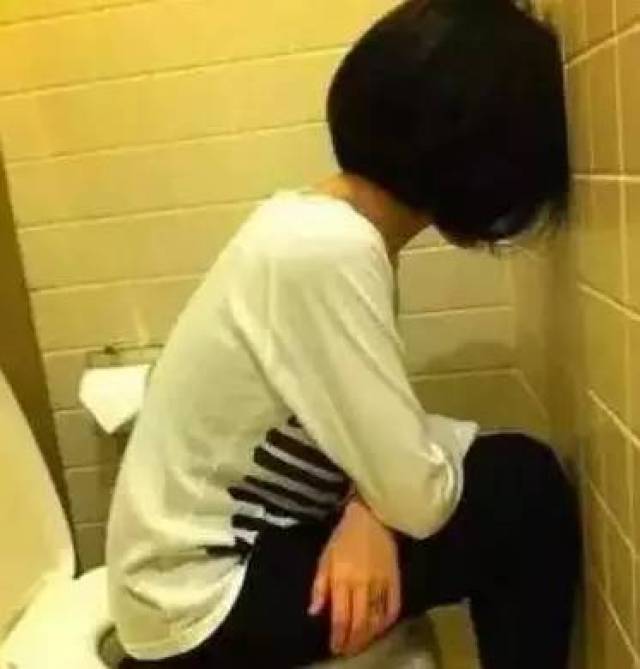 怎么才能让自己少上厕所 ac8f22e8099f4c85af32a2e77d8befbf.jpeg