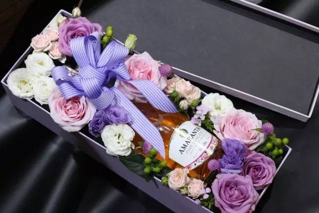 丨独家定制——【红酒 鲜花】礼盒,带她喝花酒去!