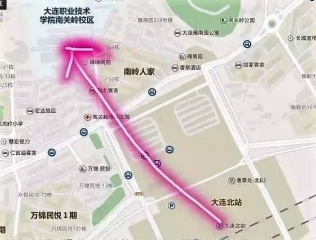 大连职业技术学院南关岭校区 下车都不用乘坐地铁 穿过南广场就是